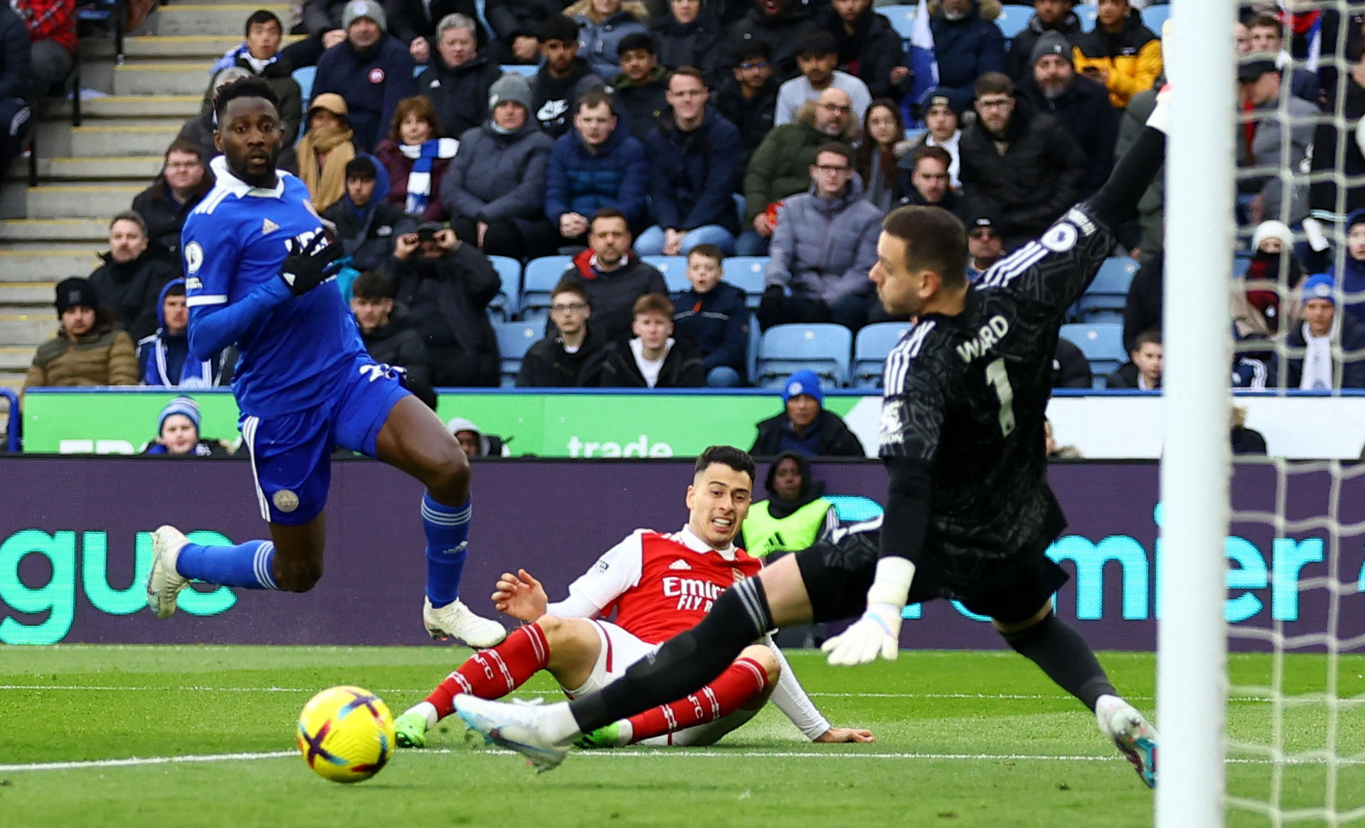 来的无数球 来的无数球